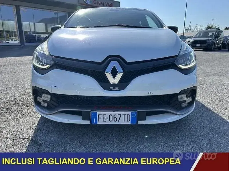 Usata Renault Clio IV Trophy 220 CV (161 kW) 2016 Bianco Berlina