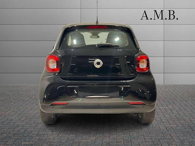 Usata Smart ForFour Electric Drive Pure 60 kW (82 CV) 2020 Nero Utilitaria