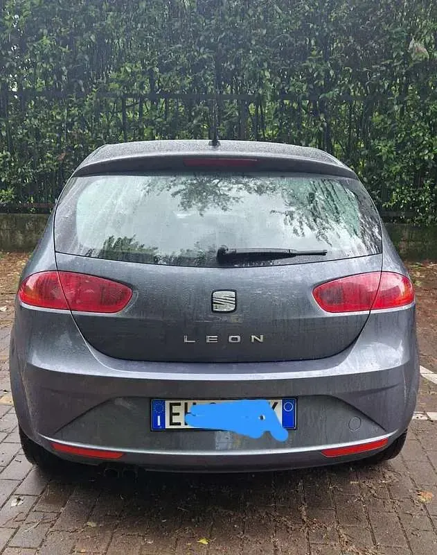 Usata Seat Leon Copa 140 CV (102 kW) 2011 Grigio Utilitaria
