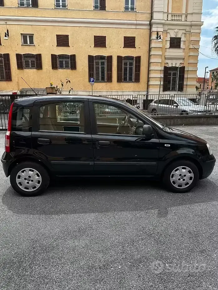 Usata Fiat Panda 69 CV (50 kW) 2012 Nero Utilitaria