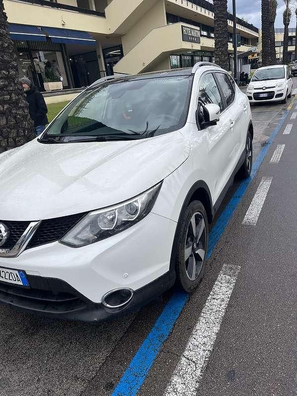 Usata Nissan Qashqai Acenta Premium 110 CV (80 kW) 2014 SUV