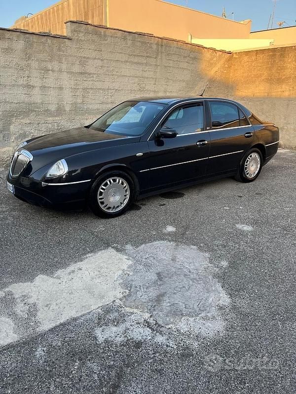 Nero Usata 2007 Lancia Thesis Tre volumi | 5000 € (Molto cara) - Immagine 1/4
