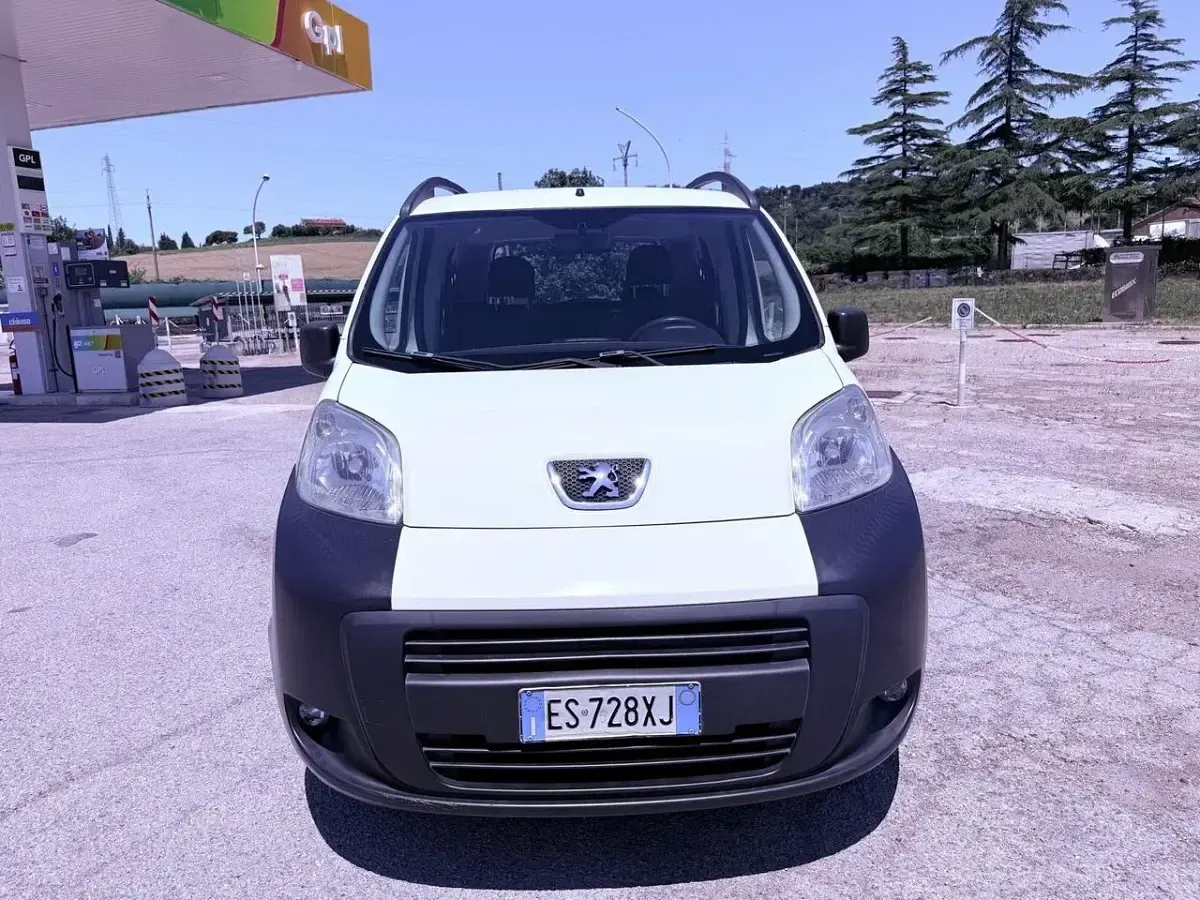 Usata Peugeot Bipper Active 74 CV (54 kW) 2013 Bianco Monovolume