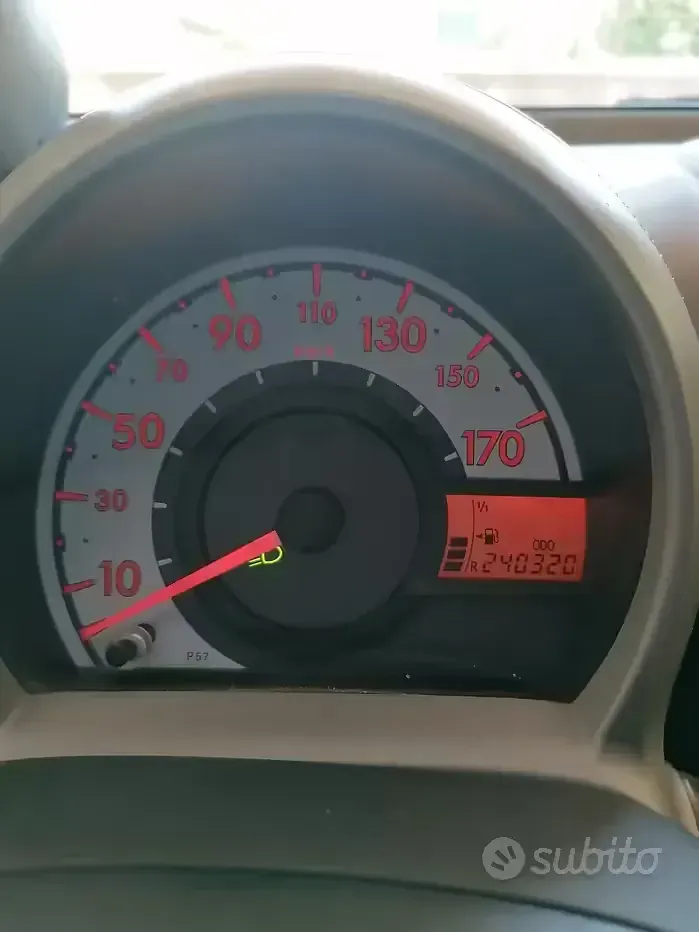 Usata Toyota Aygo 68 CV (50 kW) 2006 Utilitaria