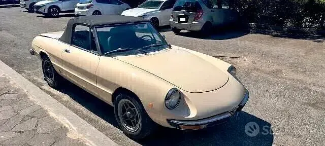 Begagnad Alfa Romeo Spider 130 HK (95 kW) 1970 Cab