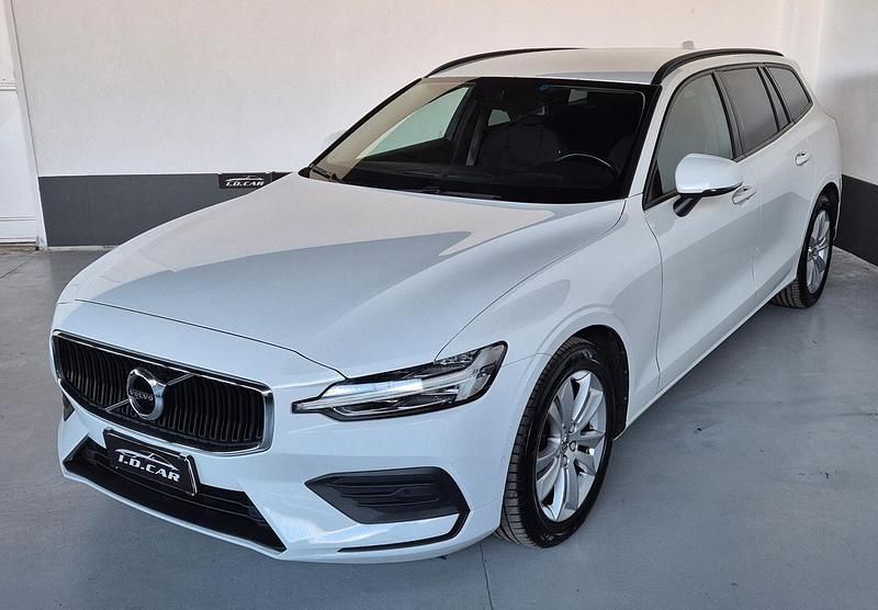 Usata Volvo V60 Business Edition 197 CV (144 kW) 2021 Bianco Station wagon