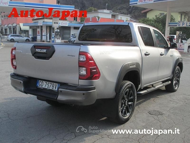 Usata Toyota HiLux 204 CV (150 kW) 2021 Argento Pick-up