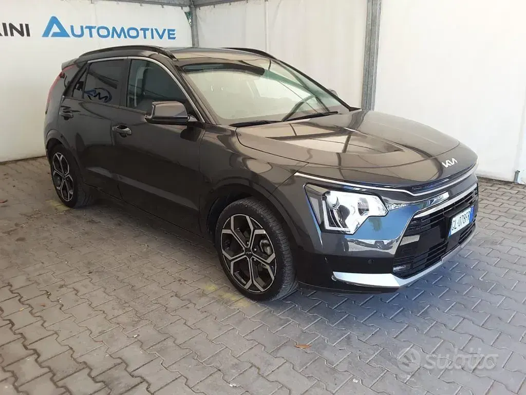 Usata Kia Niro Style 105 CV (77 kW) 2022 Grigio SUV