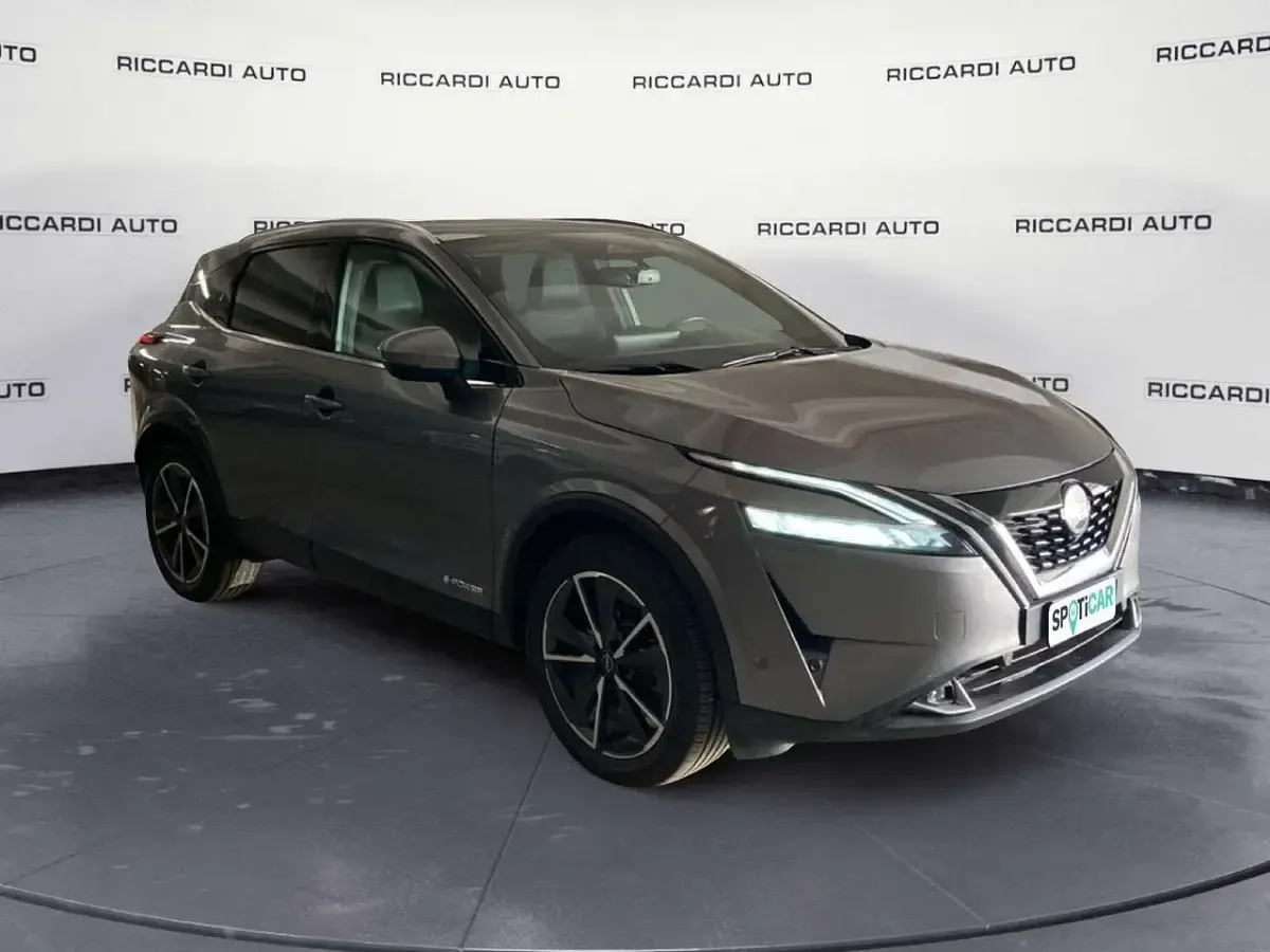 Usata Nissan Qashqai Tekna 158 CV (116 kW) 2023 Grigio SUV