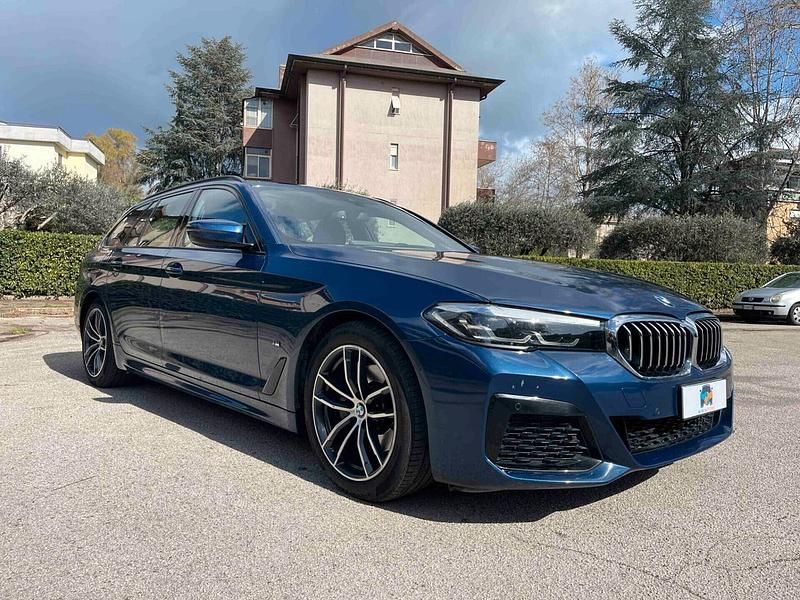 Usata BMW 518 M Sport 149 CV (109 kW) 2020 Blu Station wagon