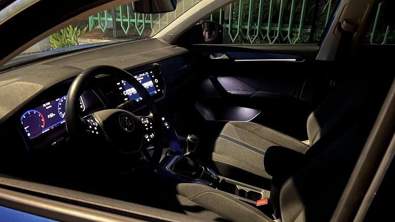 Usata VW T-Roc Style 110 CV (80 kW) 2021 Blu SUV