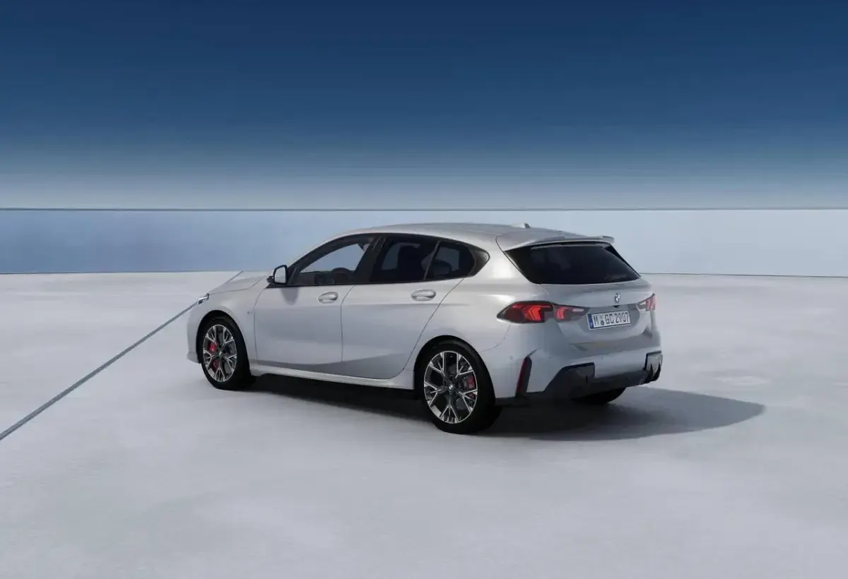 Usata BMW 118 M Sport 150 CV (110 kW) 2025 Grigio Utilitaria