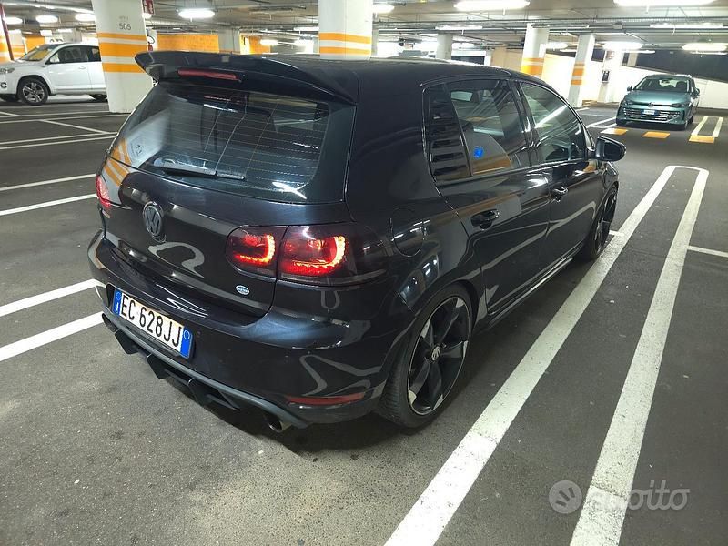 Usata VW Golf VI GTI 211 CV (155 kW) 2009 Nero Utilitaria