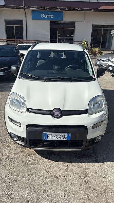 Usata 2018 Fiat Panda 4x4 S Due volumi | 11.500 € (Cara) - Immagine 1/4
