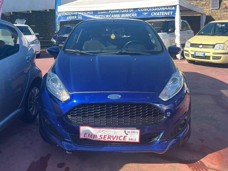 Blu Usata 2017 Ford Fiesta ST-Line Berlina | 8000 € (Ottimo prezzo) - Immagine 1/4