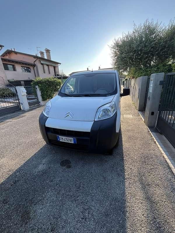 Bianco Usata 2018 Citroën Nemo Furgone | 4000 € (Buon prezzo) - Immagine 1/4