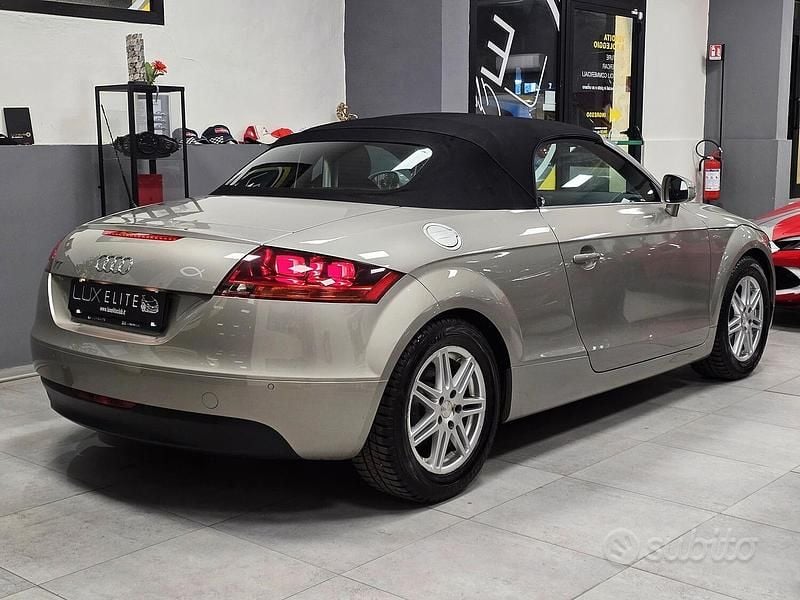 Usata Audi TT Roadster 160 CV (117 kW) 2010 Grigio Cabrio