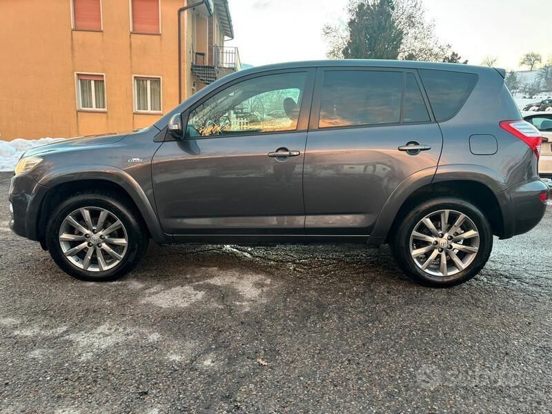 Usata Toyota RAV4 Style 150 CV (110 kW) 2012 Grigio SUV
