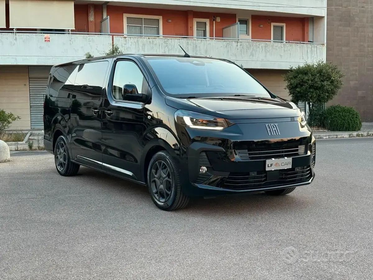 Usata Fiat Ulysse 130 kW (177 CV) 2025 Nero Monovolume