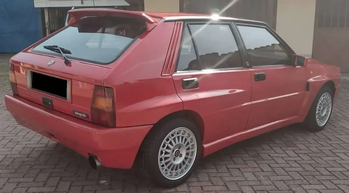 Usata Lancia Delta 131 CV (96 kW) 1990 Rosso Utilitaria