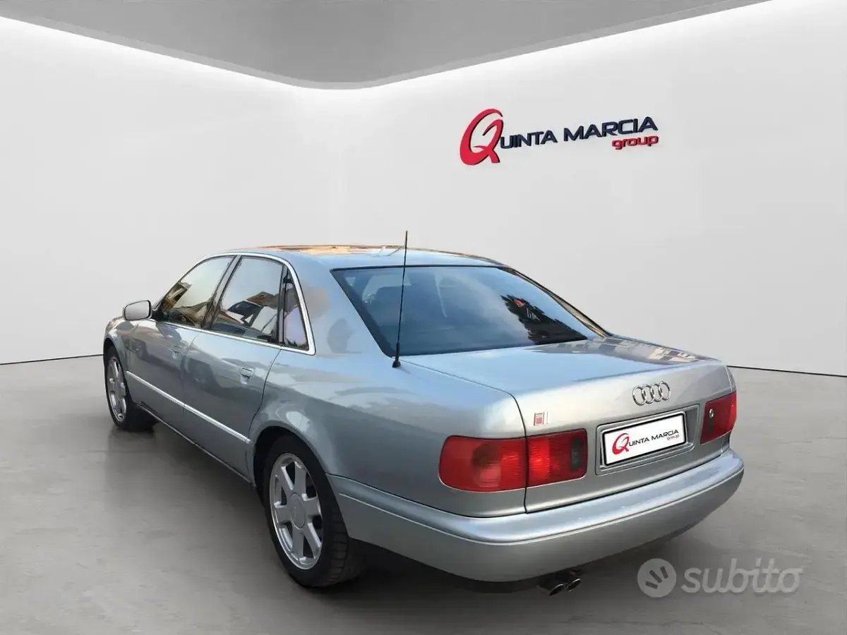 Usata Audi S8 299 CV (219 kW) 1998 Argento Berlina