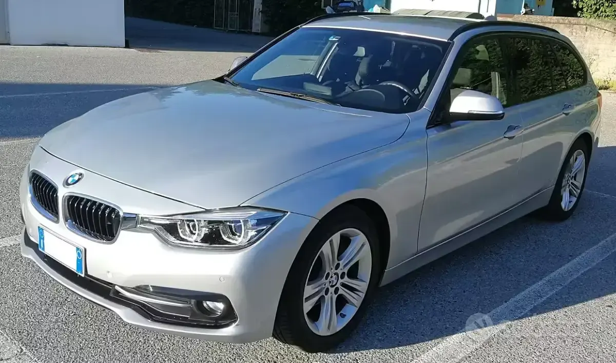 Usata BMW 318 Sport Line 150 CV (110 kW) 2016 Grigio Station wagon
