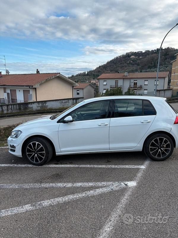 Usata VW Golf VII 90 CV (66 kW) 2014 Bianco Berlina
