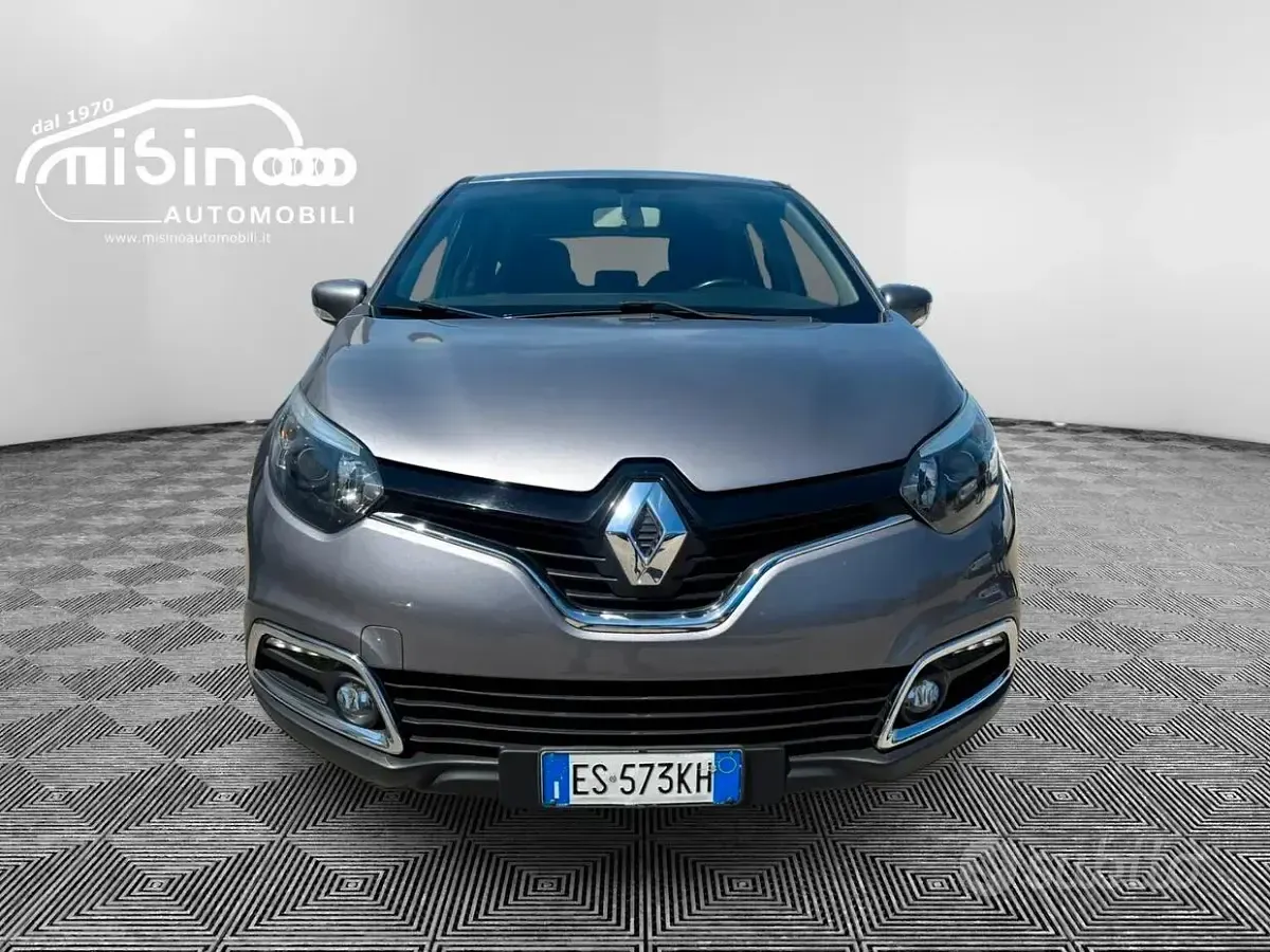 Usata Renault Captur Intens 90 CV (66 kW) 2013 Grigio SUV