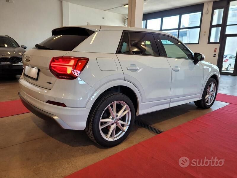 Usata Audi Q2 Design 150 CV (110 kW) 2018 Bianco SUV
