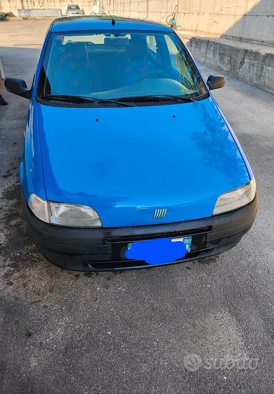 Blu Usata 1999 Fiat Punto Due volumi | 1800 € - Immagine 1/4