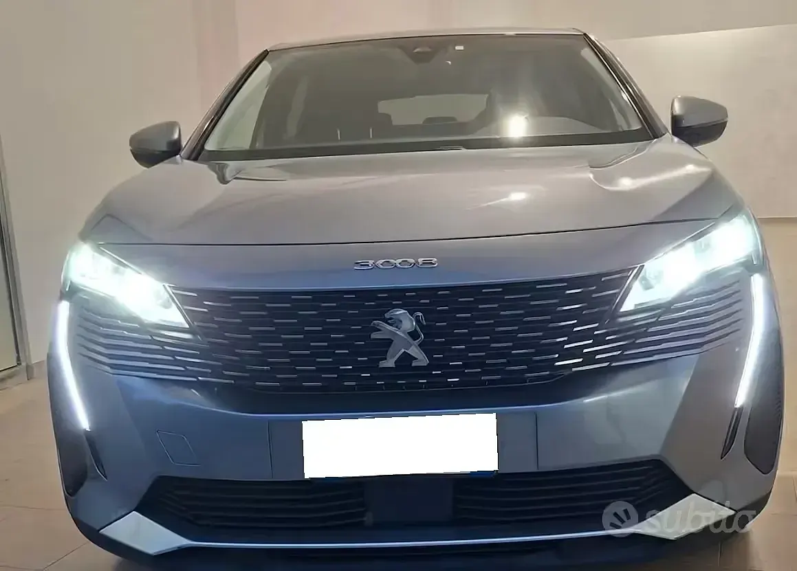 Usata Peugeot 3008 Business-Line 131 CV (96 kW) 2021 Grigio SUV