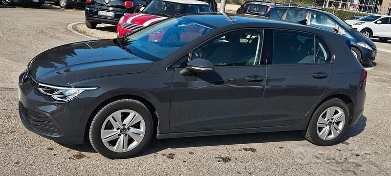Usata VW Golf VIII Style 2022 Grigio Berlina
