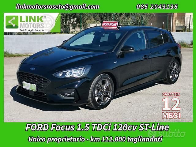 Usata Ford Focus ST-Line 120 CV (88 kW) 2021 Nero Berlina