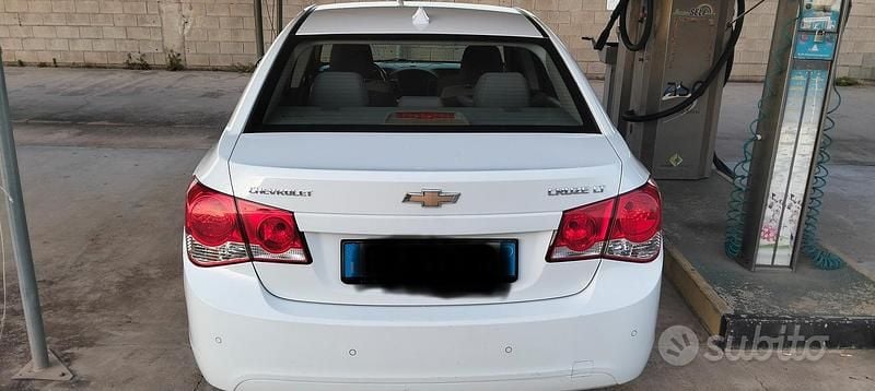 Usata Chevrolet Cruze LT 150 CV (110 kW) 2010 Bianco Berlina