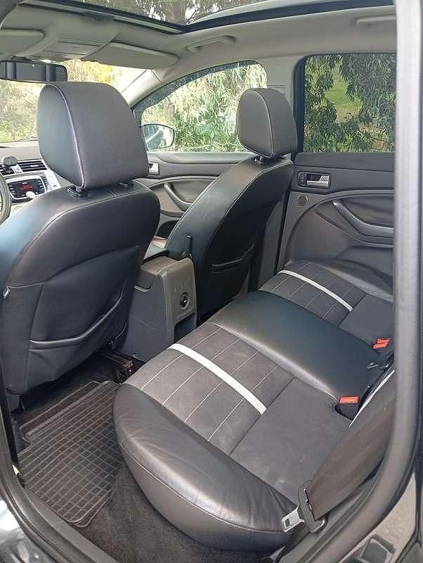 Usata Ford Kuga Individual 136 CV (100 kW) 2010 Grigio SUV