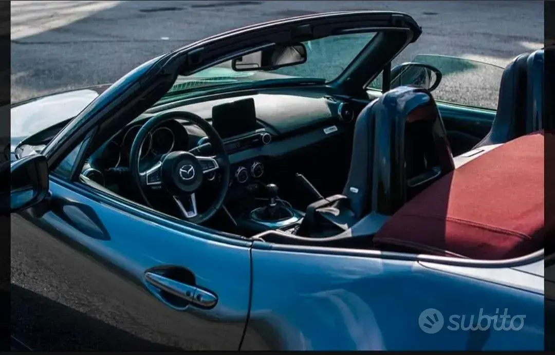 Usata Mazda MX5 Exceed 131 CV (96 kW) 2018 Grigio Cabrio