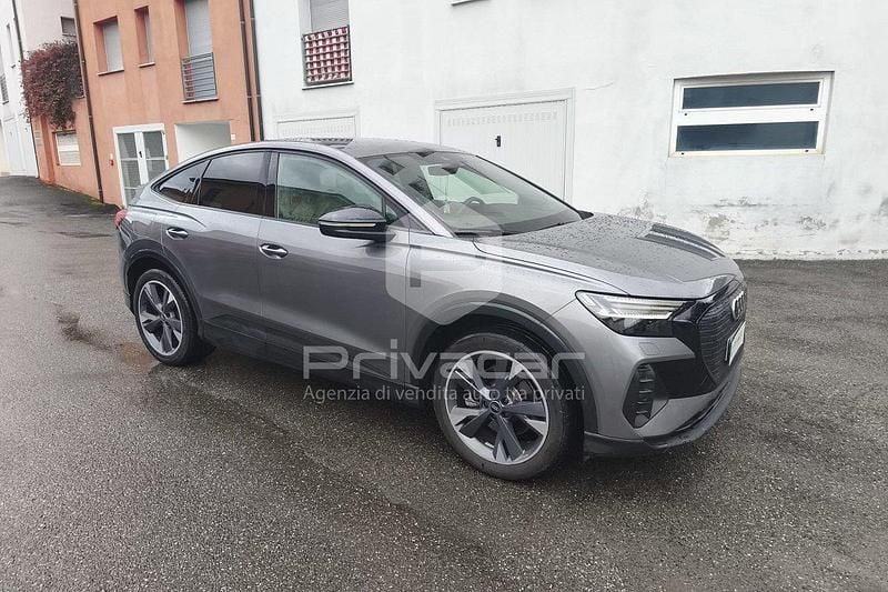 Usata Audi Q4 e-tron Advanced 69 kW (95 CV) 2023 Grigio SUV