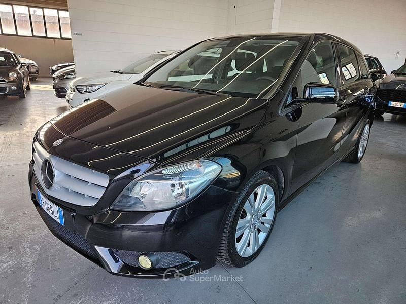 Usata Mercedes B180 Executive 109 CV (80 kW) 2013 Nero Monovolume