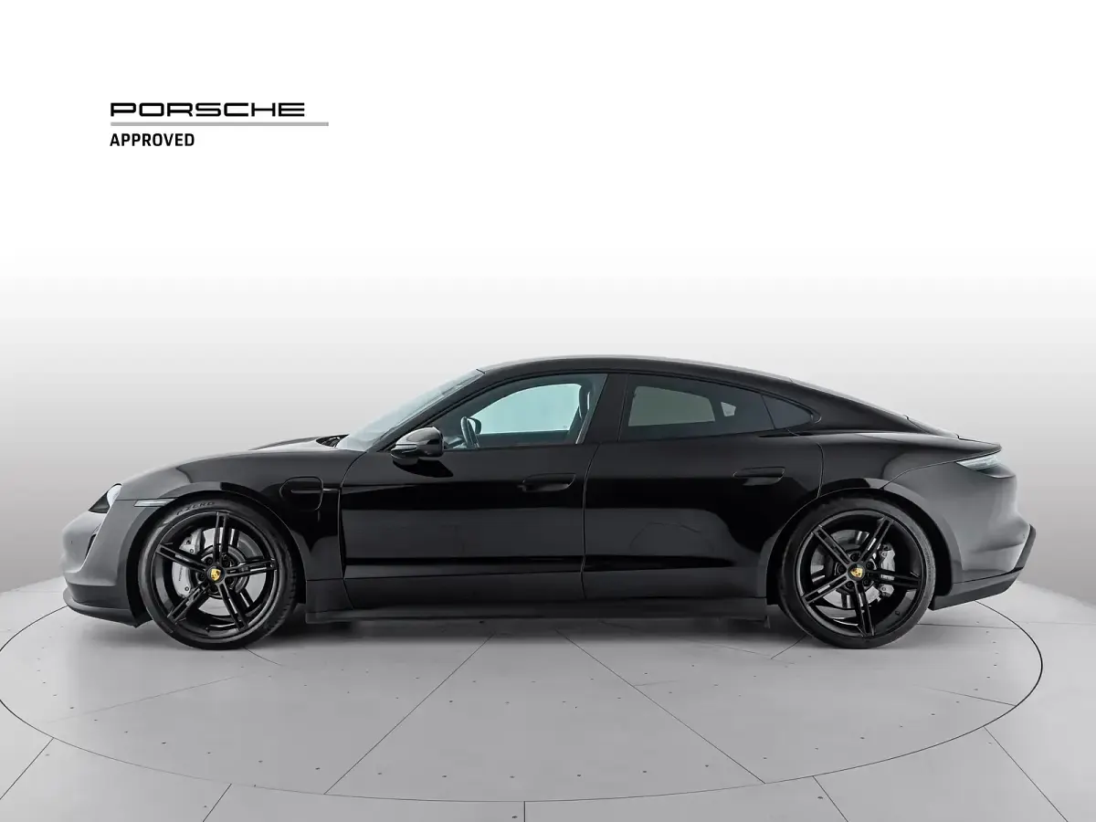 Usata Porsche Taycan 4S Performance Package 22 kW (30 CV) 2023 Nero jet metallizzato Berlina