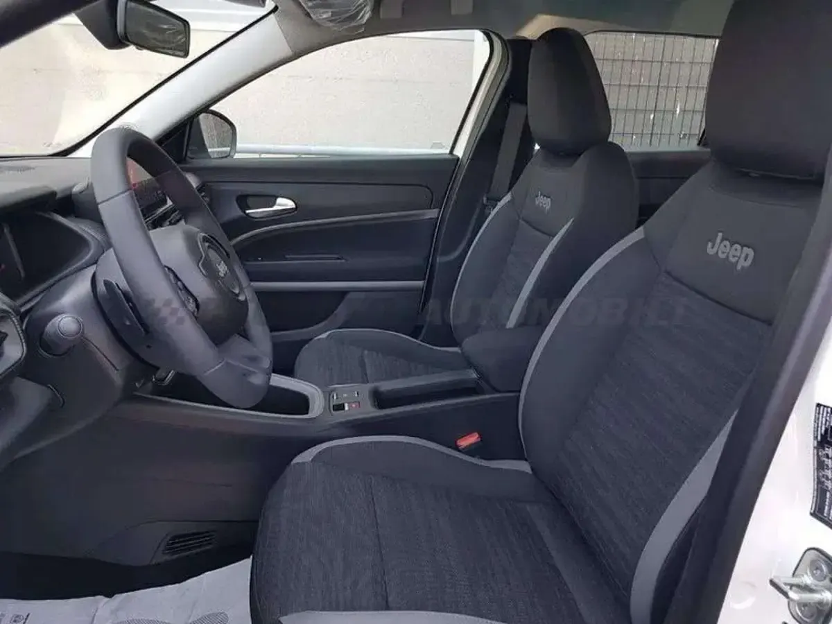 Nuova Jeep Avenger Longitude 101 CV (74 kW) 2026 Bianco SUV