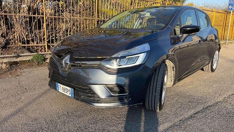 Usata Renault Clio IV Zen 90 CV (66 kW) 2018 Berlina