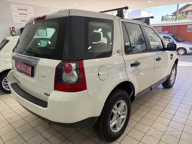 Usata Land Rover Freelander 2 HSE 160 CV (117 kW) 2009 Bianco SUV