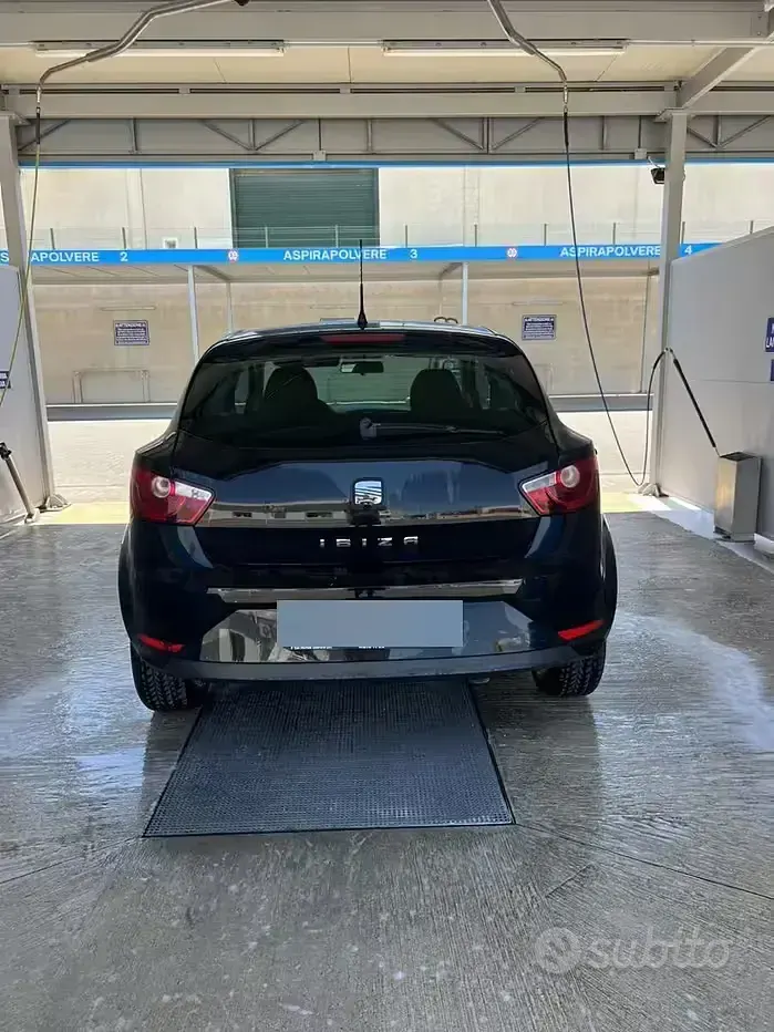 Usata Seat Ibiza 75 CV (55 kW) 2013 Nero