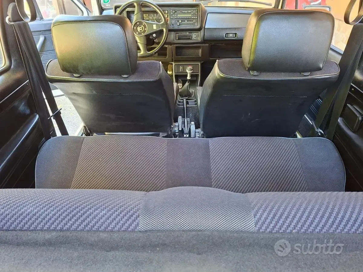 Usata VW Golf I 50 CV (36 kW) 1982 Utilitaria