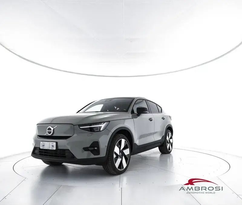 Verde Nuova 2024 Volvo C40 Ultimate SUV | 37.900 € - Immagine 1/4
