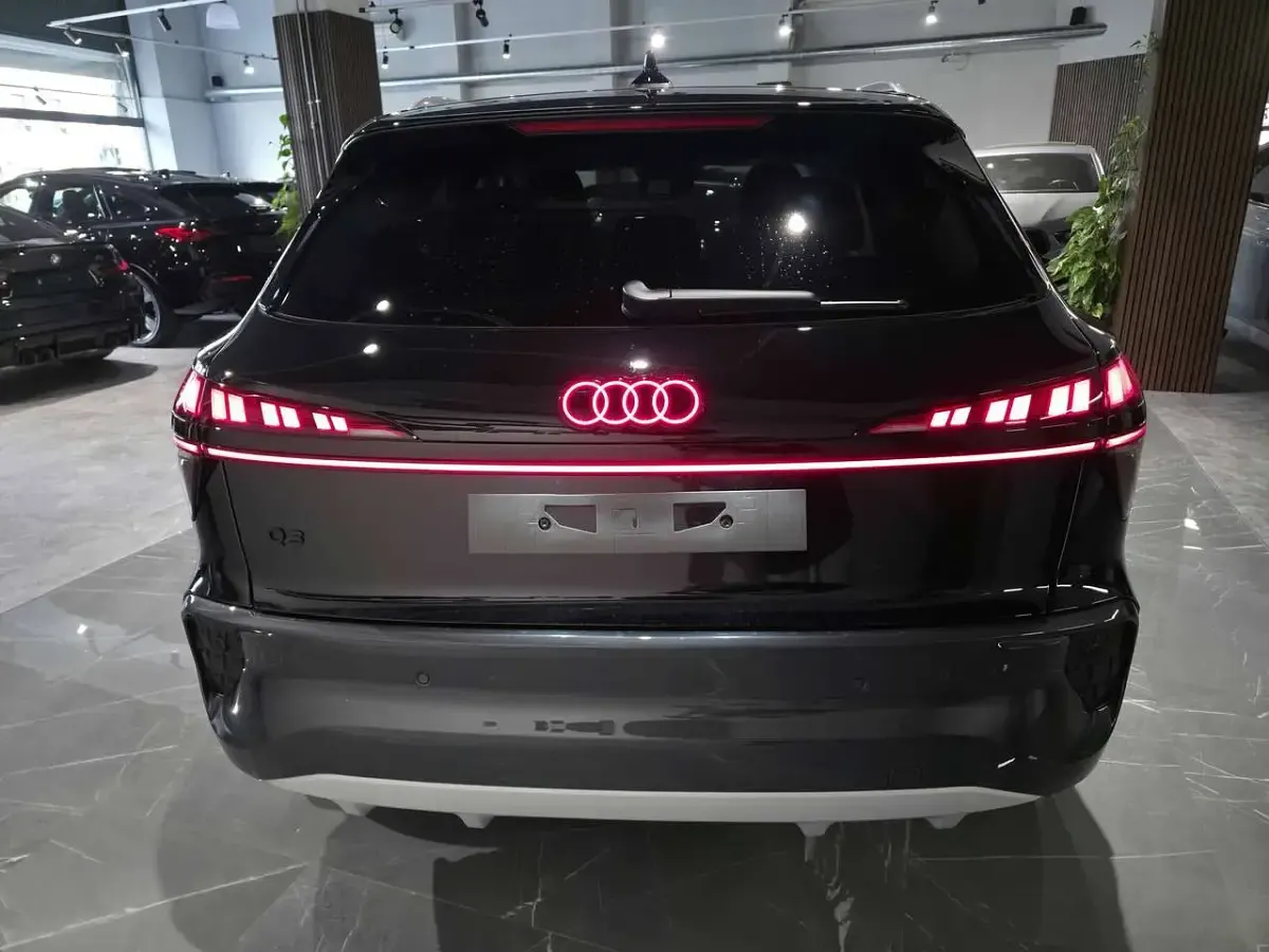Nuova Audi Q3 Advanced Plus 150 CV (110 kW) 2026 Nero mythos SUV