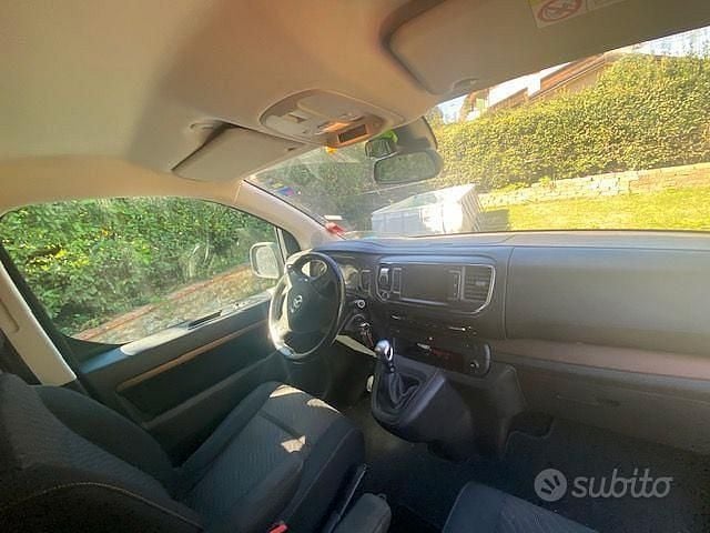 Usata Toyota Proace Executive 120 CV (88 kW) 2019 Blu Monovolume
