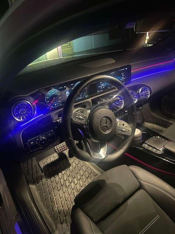 Usata Mercedes A180 Premium 116 CV (85 kW) 2021 Berlina