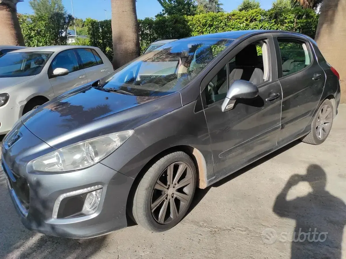 Usata Peugeot 308 112 CV (82 kW) 2011 Other Berlina