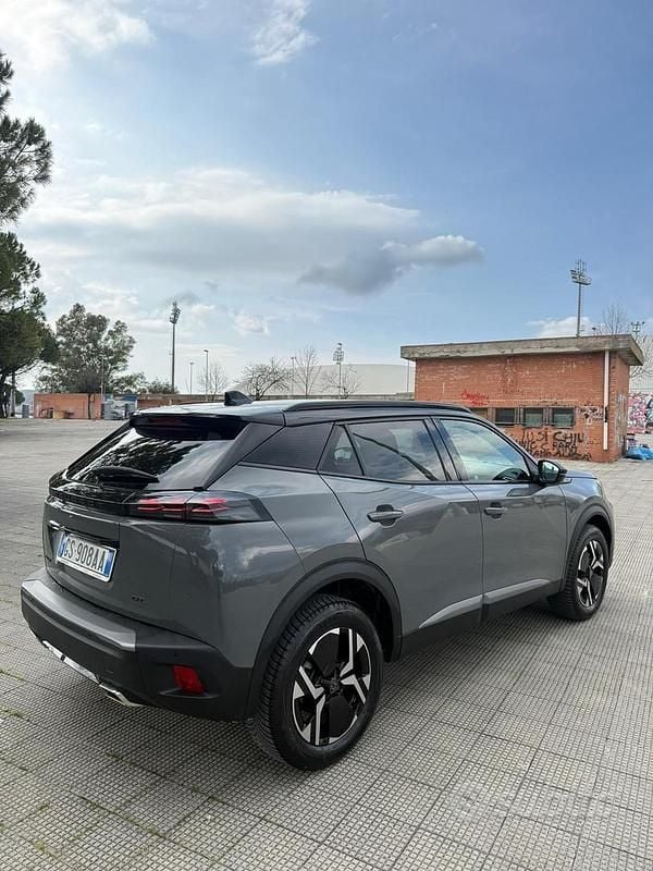 Usata Peugeot 2008 GT 130 CV (95 kW) 2024 Grigio SUV